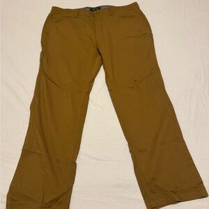 Orvis Men's Tan Chinos
